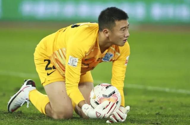 星空电竞-U23国家队西征名单公布 ​三国脚回归助阵迪拜杯