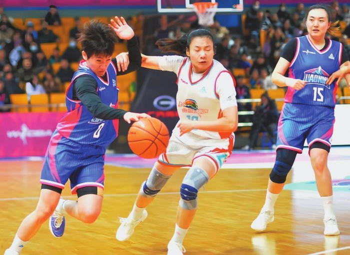星空电竞-三名辽宁女篮球员入围|全明星|辽宁日报|海恩斯·阿伦|付金秋|陈孟欣_新浪新闻